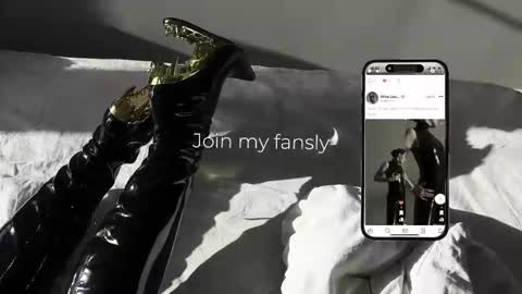 Diva Silvia online show from 28, 11, 2025