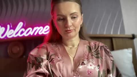 Funny  girl online show from 17, 2, 2025