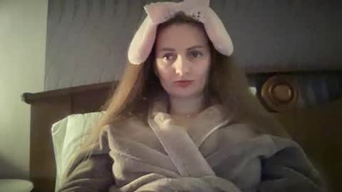 Snapshot of viola_1 chatting on 18, 3, 2026 Funny girl online show from 18, 3, 2026