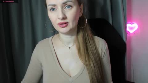 Snapshot of viola_1 chatting on 22, 3, 2026 Funny girl online show from 22, 3, 2026