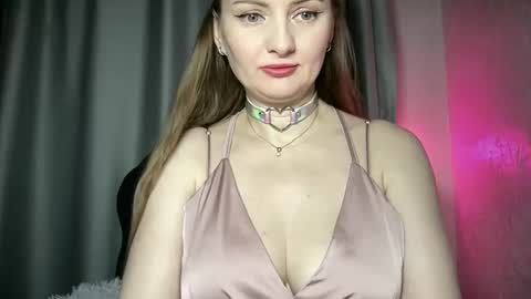 Snapshot of viola_1 chatting on 13, 4, 2026 Funny girl online show from 13, 4, 2026