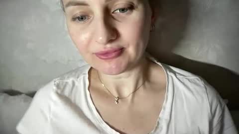 Snapshot of viola_1 chatting on 19, 4, 2026 Funny girl online show from 19, 4, 2026