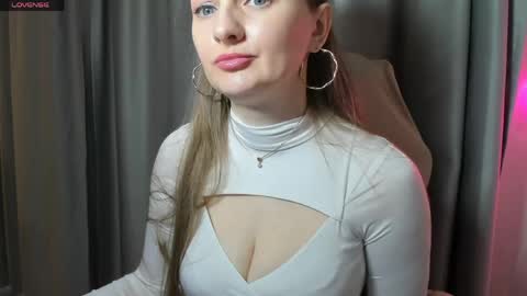 Snapshot of viola_1 chatting on 5, 5, 2026 Funny girl online show from 5, 5, 2026