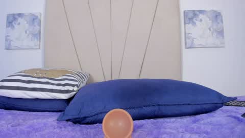 Snapshot of violet_24__ chatting on 2, 2, 2025 Violet online show from 2, 2, 2025