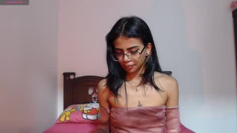 Snapshot of violet_ak2 chatting on 7, 3, 2026 Violet online show from 7, 3, 2026