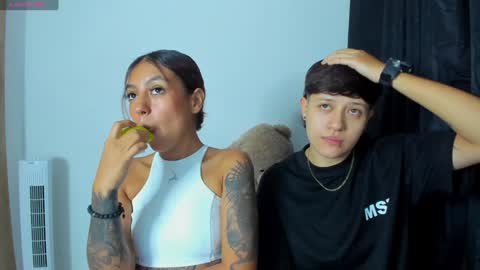 Violet and Casper online show from 26, 12, 2024