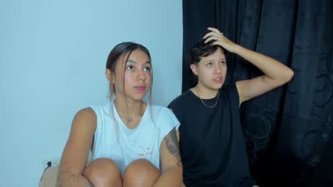 Violet and Casper online show from 9, 1, 2025