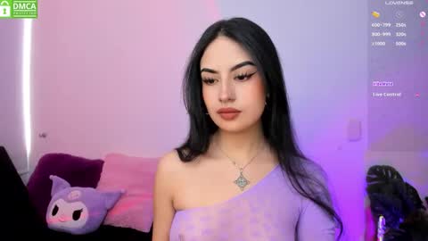 Snapshot of violet_catt chatting on 9, 9, 2025 Violeta  online show from 9, 9, 2025