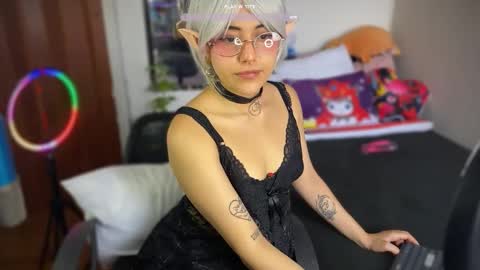 Violete Hentai01 online show from 21, 2, 2025