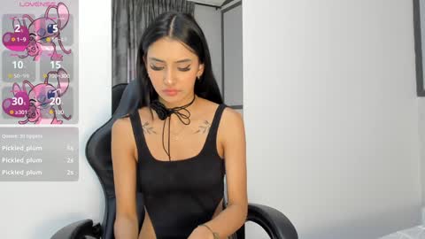 Snapshot of violet_rost chatting on 31, 1, 2025 Violet online show from 31, 1, 2025