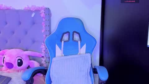 Snapshot of violet_rost chatting on 22, 9, 2025 Violet online show from 22, 9, 2025