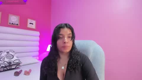 violet_sinclair online show from 16, 6, 2026