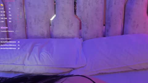 Snapshot of violet_sm chatting on 18, 10, 2025 violet_sm online show from 18, 10, 2025