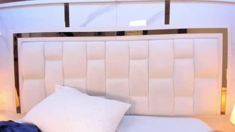 Snapshot of violet_sm chatting on 24, 11, 2025 violet_sm online show from 24, 11, 2025