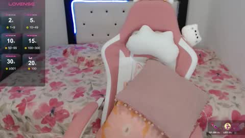 Snapshot of violet_stone22 chatting on 17, 2, 2025 Violeta online show from 17, 2, 2025