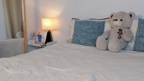 Violet online show from 5, 1, 2026