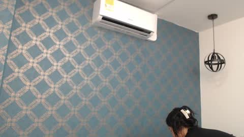 Snapshot of violeta_cute18 chatting on 16, 12, 2024 Violeta online show from 16, 12, 2024