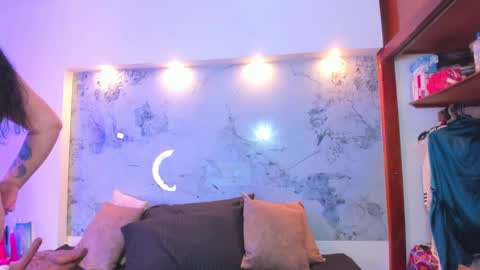 Violet  online show from 11, 9, 2025