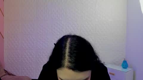     online show from 30, 10, 2025