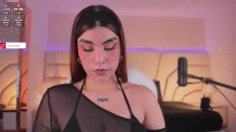 Snapshot of violeta_marquez chatting on 22, 11, 2025 violeta_marquez online show from 22, 11, 2025