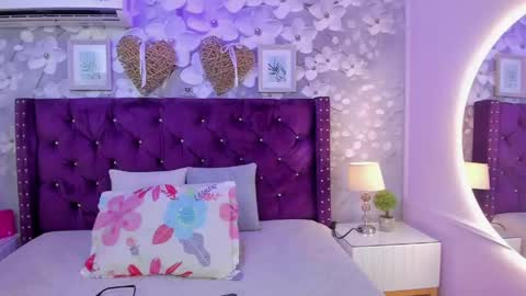Snapshot of violeta_medina chatting on 30, 5, 2026 violeta_medina online show from 30, 5, 2026