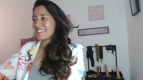 violeta_scott_ online show from 16, 6, 2026