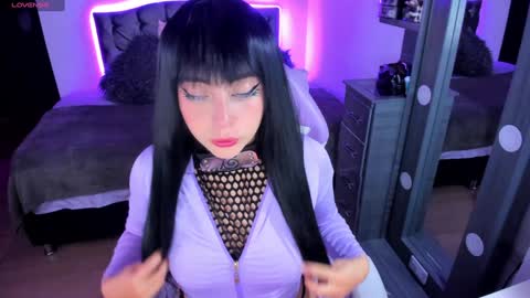 Violeta  Help me reach 150 thumbs up    online show from 24, 1, 2025