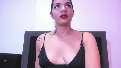 Snapshot of violetadumsper chatting on 28, 1, 2025 VioletaDums online show from 28, 1, 2025