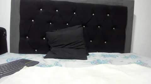 Snapshot of violetadumsper chatting on 4, 3, 2025 VioletaDums online show from 4, 3, 2025