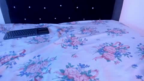 Snapshot of violetadumsper chatting on 5, 10, 2025 VioletaDums online show from 5, 10, 2025