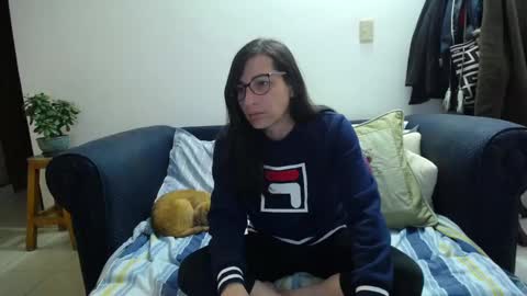 Snapshot of violetagomez_co chatting on 19, 2, 2025 Violeta Gmez online show from 19, 2, 2025