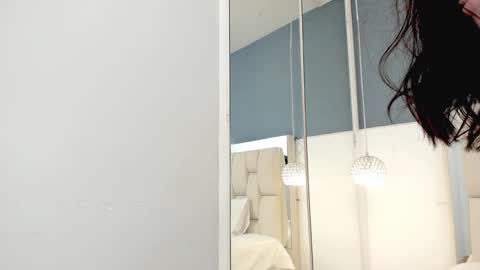 Snapshot of violetahayes chatting on 7, 12, 2024 Violeta online show from 7, 12, 2024