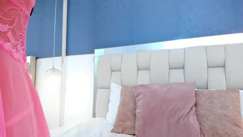 Snapshot of violetahayes chatting on 24, 1, 2025 Violeta online show from 24, 1, 2025