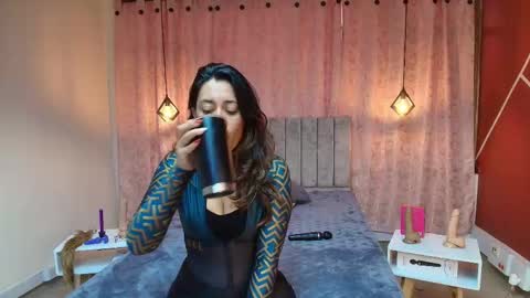 VIOLETA online show from 25, 11, 2025