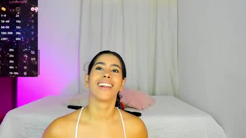 Snapshot of violetasotter chatting on 11, 10, 2025 Violeta online show from 11, 10, 2025