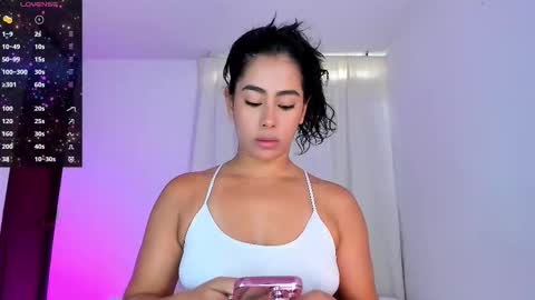 Snapshot of violetasotter chatting on 18, 10, 2025 Violeta online show from 18, 10, 2025