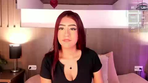 Snapshot of violetcarson_ chatting on 23, 9, 2025 Violet online show from 23, 9, 2025