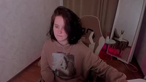 Snapshot of violetferguson chatting on 6, 11, 2025 Violet online show from 6, 11, 2025