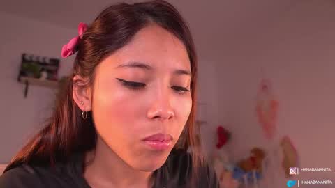 Snapshot of violeth___ chatting on 16, 10, 2025 violeth___ online show from 16, 10, 2025