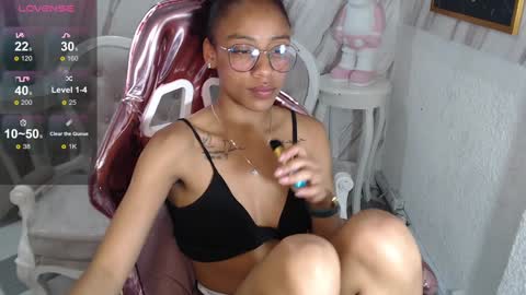 violeth_b online show from 10, 1, 2025