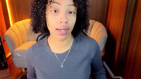 violeth_b online show from 6, 1, 2026