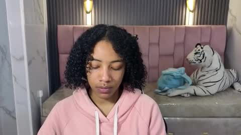 violeth_b online show from 15, 1, 2026