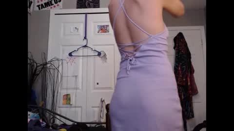 Violet Hooper online show from 19, 2, 2025