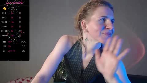 Snapshot of violetplath chatting on 26, 1, 2025 Violet next stream December 6 online show from 26, 1, 2025