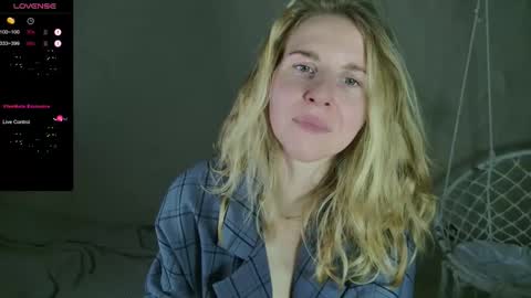 Snapshot of violetplath chatting on 17, 10, 2025 Violet next stream December 6 online show from 17, 10, 2025