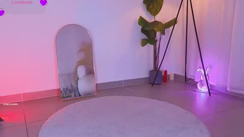 violetssweet online show from 10, 1, 2026