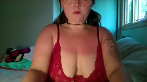 Snapshot of violetsunflower chatting on 4, 6, 2026 VioletSunflower online show from 4, 6, 2026