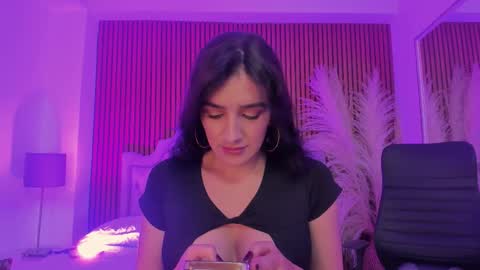 violett_hott_ online show from 2, 2, 2026