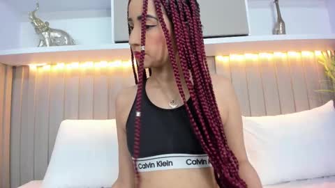 Violett  online show from 24, 9, 2025