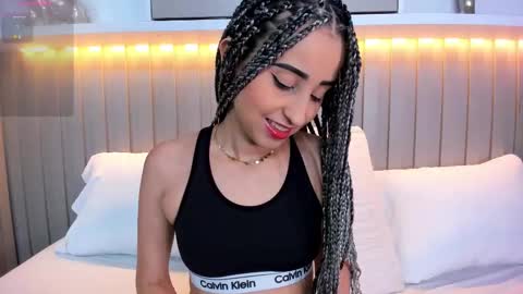 Violett  online show from 28, 10, 2025